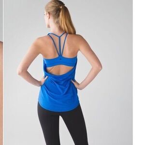 Lululemon Trinity Tank Top Lakeside Blue Size 10 Built-In Bra Yoga Activewear